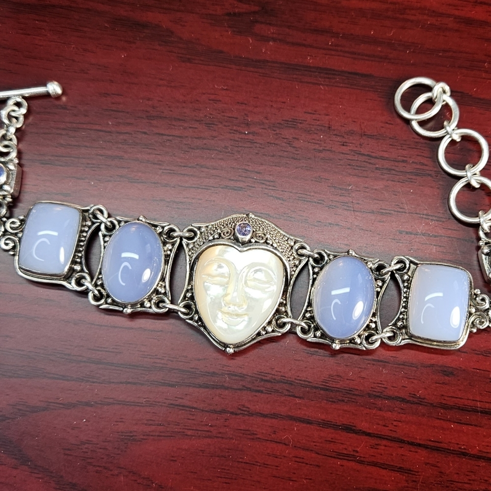 SAJEN CHALCEDONY MOP GODDESS BRACELET - Picture 1 of 5
